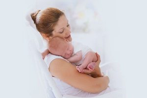 Cách phòng tránh sinh non cho mẹ bầu 